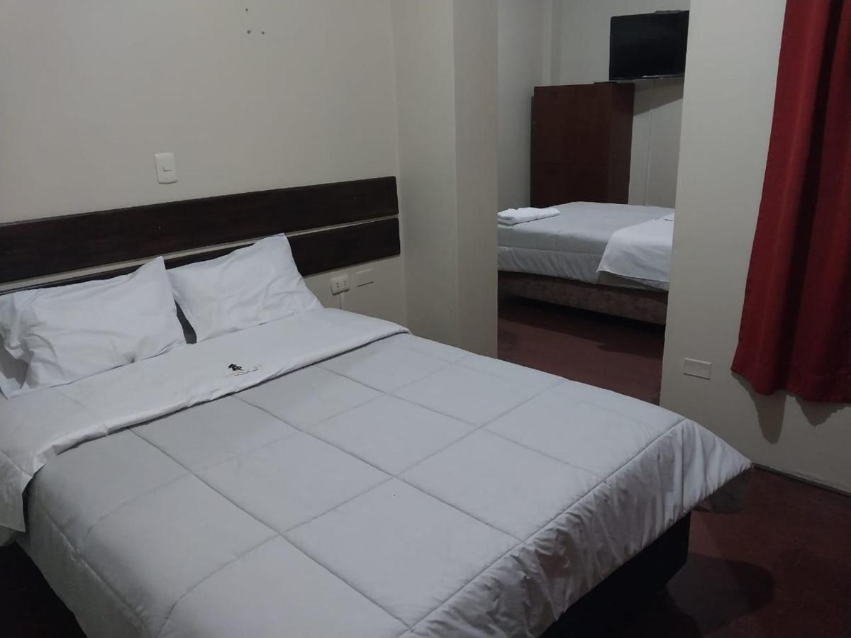 Thay83 Miraflores Hostal
